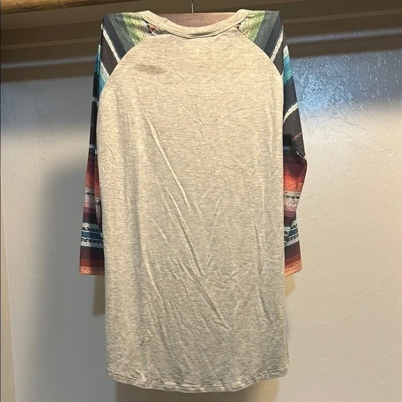 Boho Teepee Motel Long Sleeve Tee - Multicolor - Picture 4 of 4